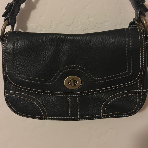 Small Coach vintage shoulder bag in excellent condition - Picture 2 of 9